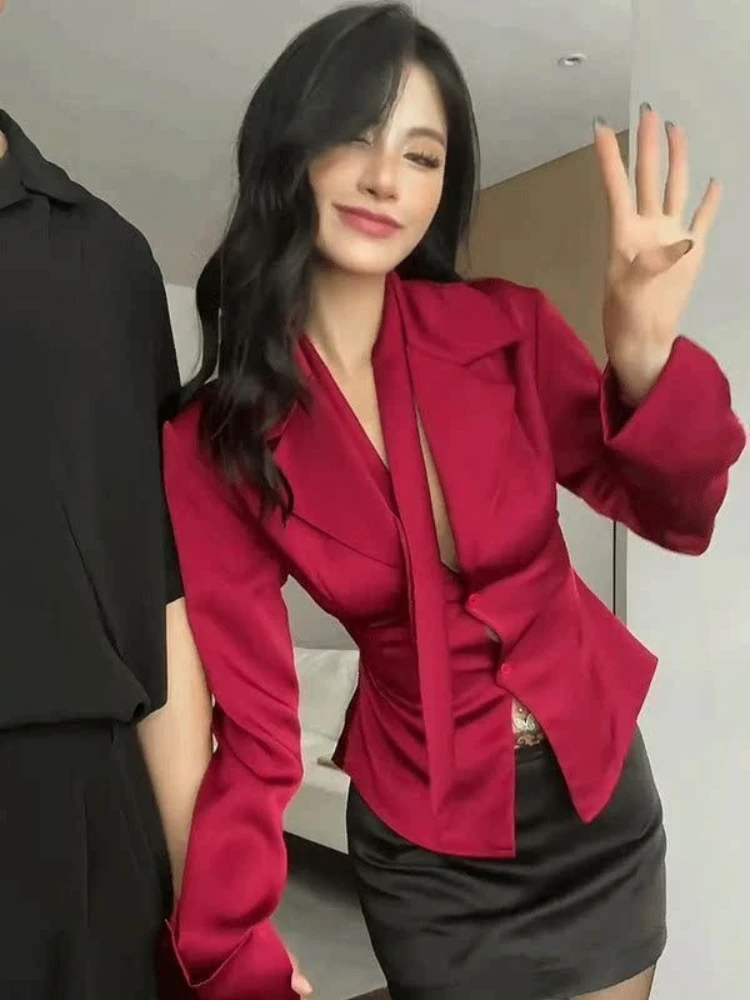 Vintage Collectible Clothing - ボタンアップ スリムフィット 女性用トップス 若々しくエレガントなヴィンテージ服 セール 背の高い方向け