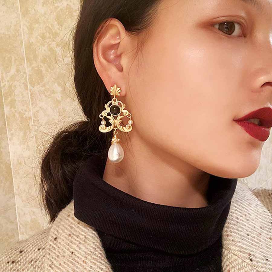 Vintage Collectible Figures - レトロ高級バロック花嫁イヤリング女性のためのヨーロッパ宮殿ヴィンテージポップパールイヤリング