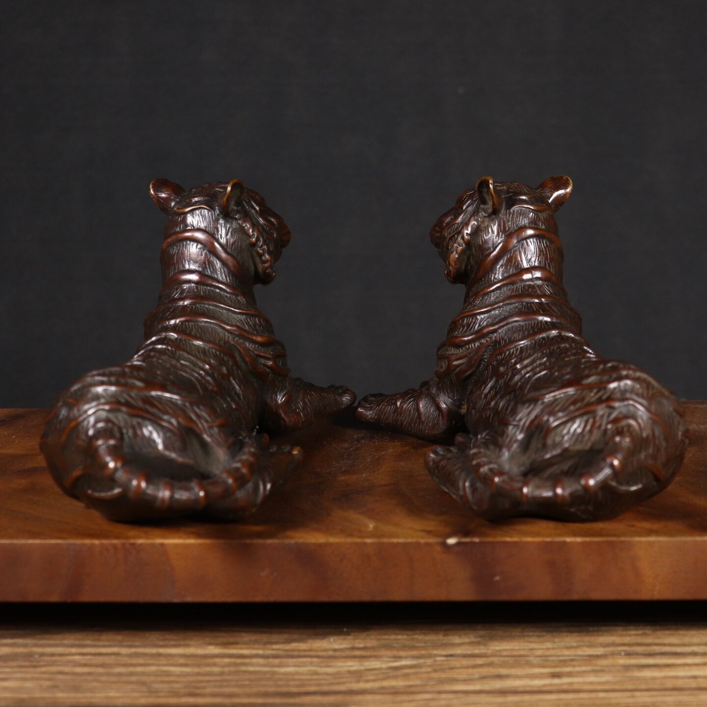 中国風水学のヴィンテージ銅製虎像、天然緑青、幸運をもたらす、 - Vintage Collectible Stores のレビューと価格